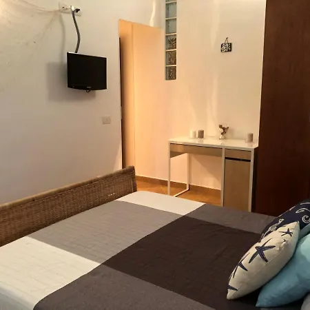 Four Seasons 3* Nicolosi